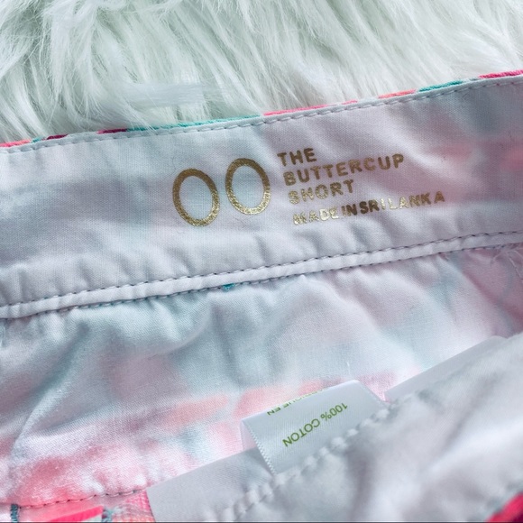 Lilly Pulitzer | Love Birds Buttercup Shorts 🦩 - Picture 3 of 4